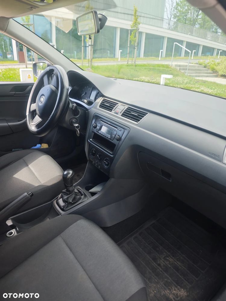 Skoda RAPID 1.2 TSI Active - 14