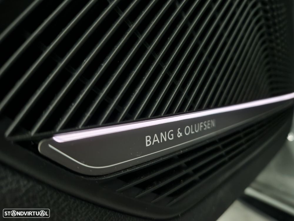 Audi A4 Avant 40 TDI S tronic S line - 17