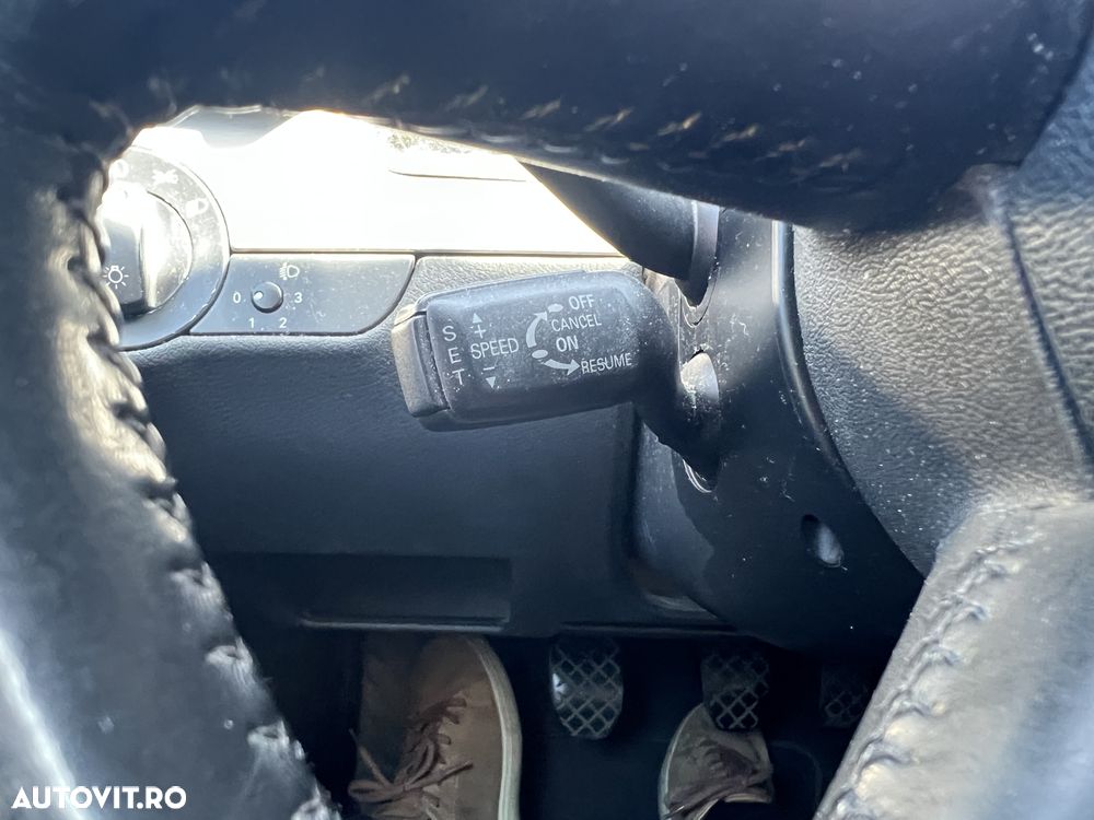 Audi A4 Avant 2.0 TDI - 15
