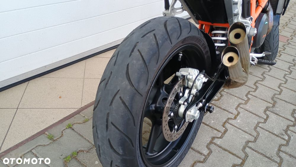 KTM Duke - 17