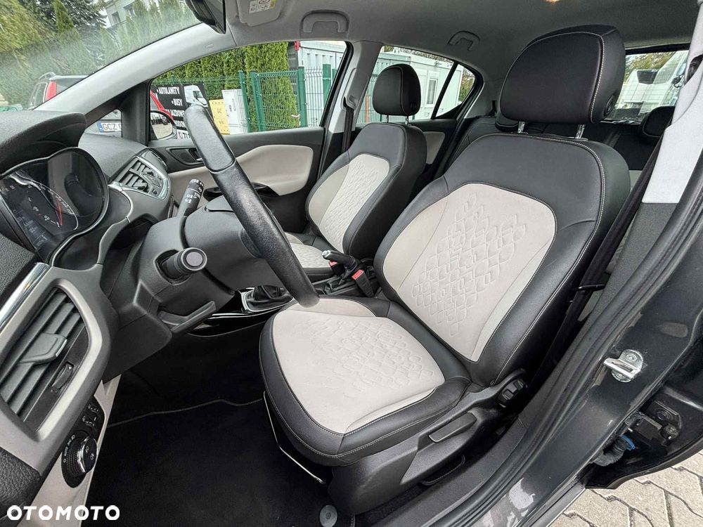 Opel Corsa 1.4 Cosmo - 8