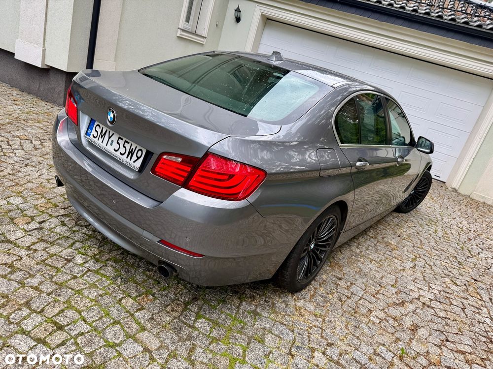 BMW Seria 5 535i xDrive Luxury Line - 2