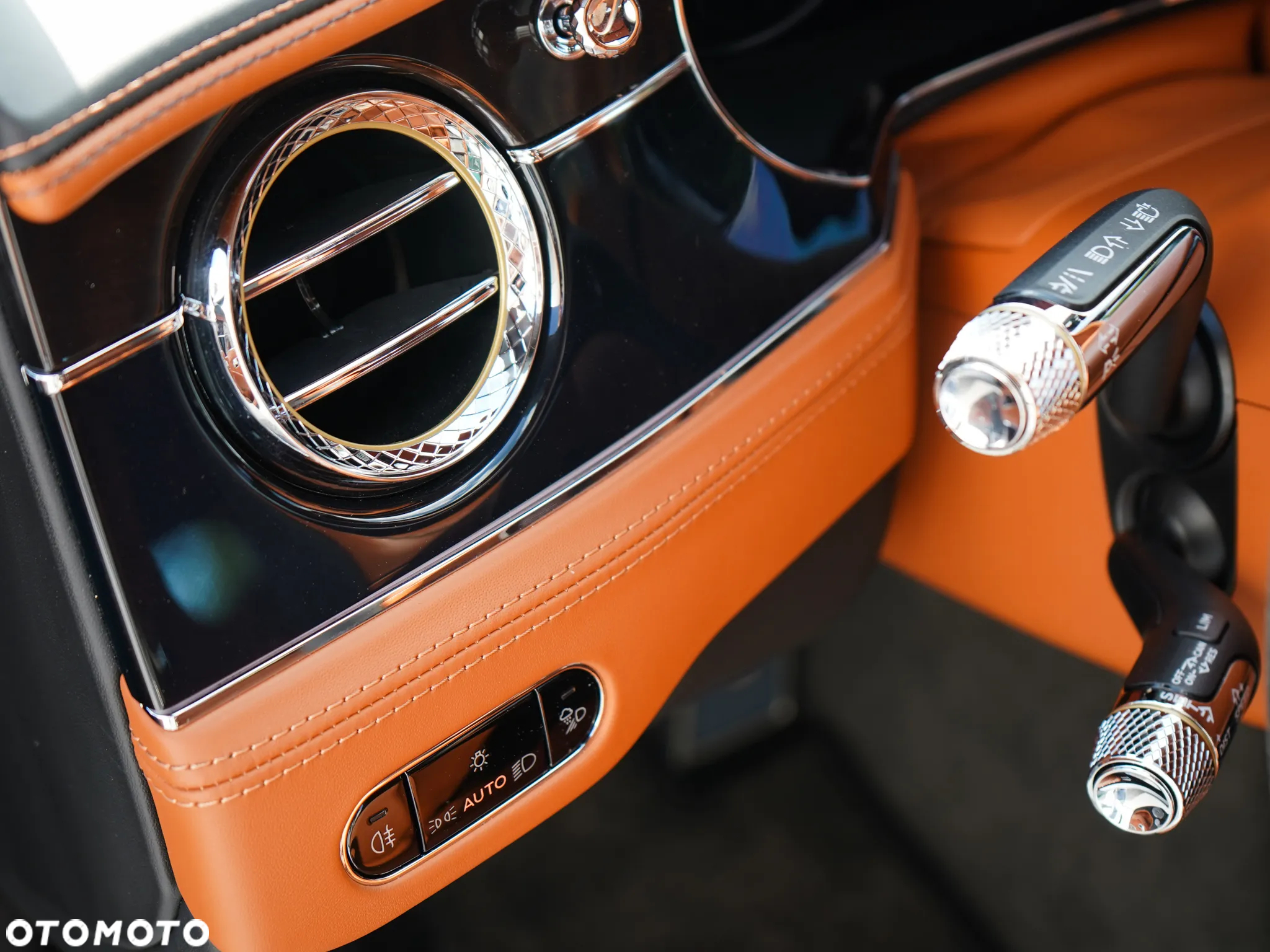 Bentley Continental GT - 20