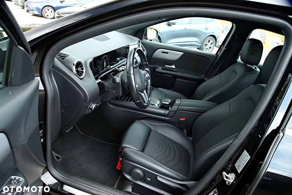 Mercedes-Benz GLA 200 Style - 16