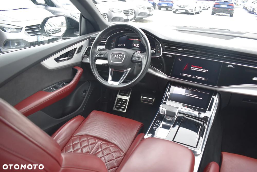 Audi SQ8 - 22