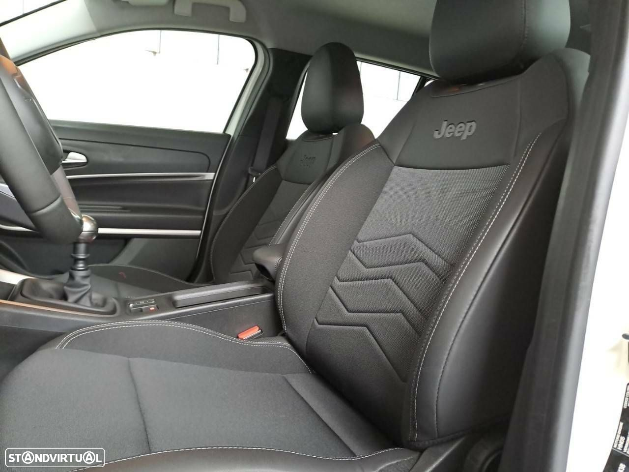 Jeep Avenger 1.2 GSE T3 Altitude - 9