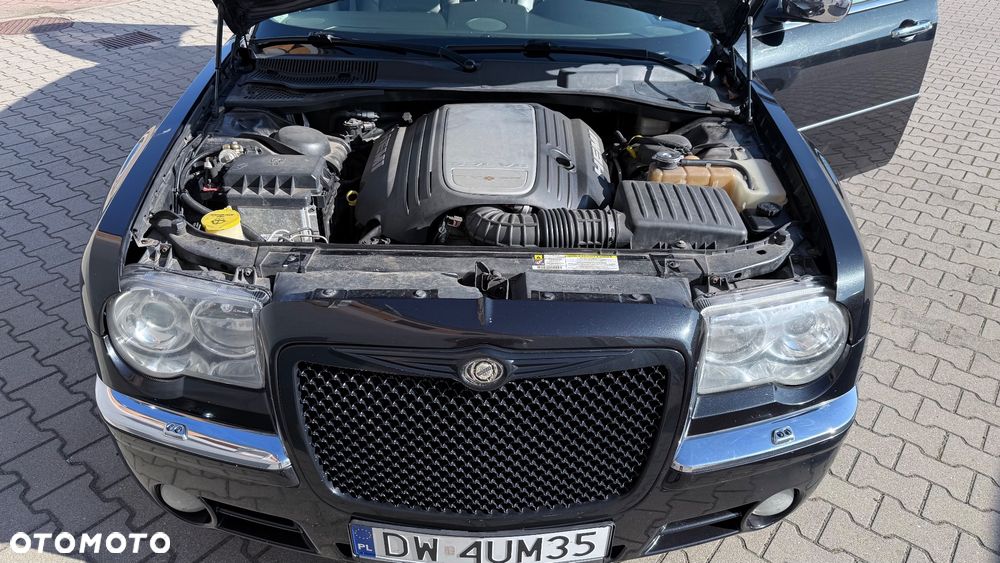 Chrysler 300C 5.7 V8 Hemi AWD - 9