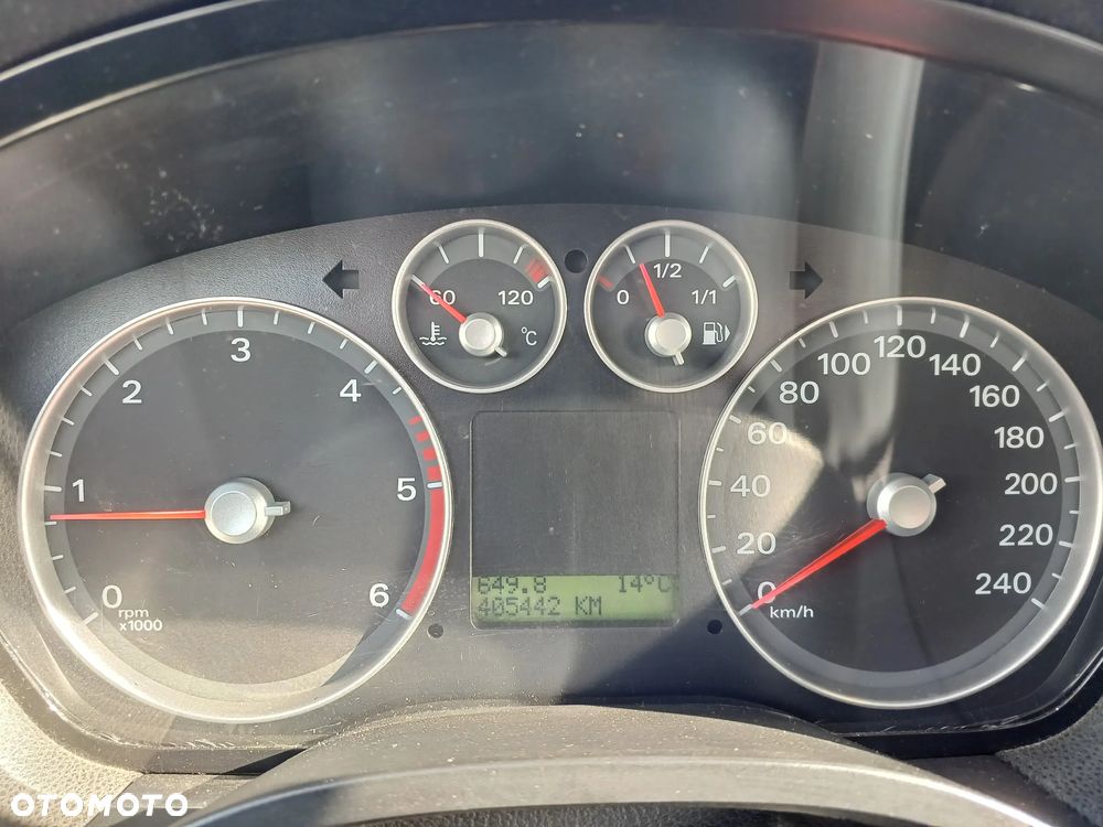 Ford Focus 2.0 TDCi DPF Sport - 14