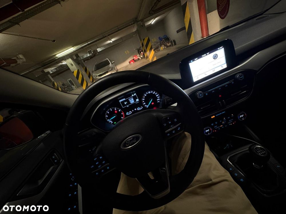 Ford Focus 1.0 EcoBoost Trend ASS - 13