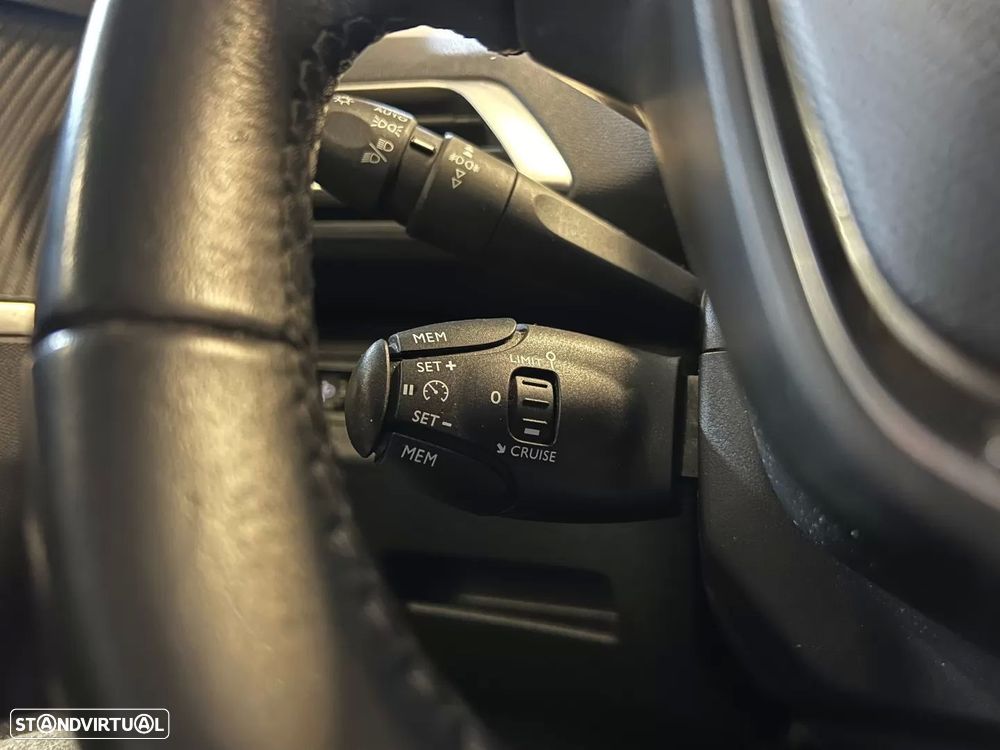 Peugeot 3008 PureTech 130 Stop & Start GPF Active Pack - 22