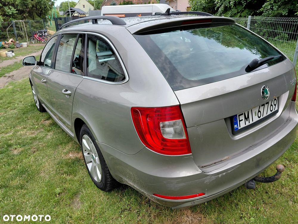 Skoda Superb 1.6 TDI Comfort / Active Greenline - 4