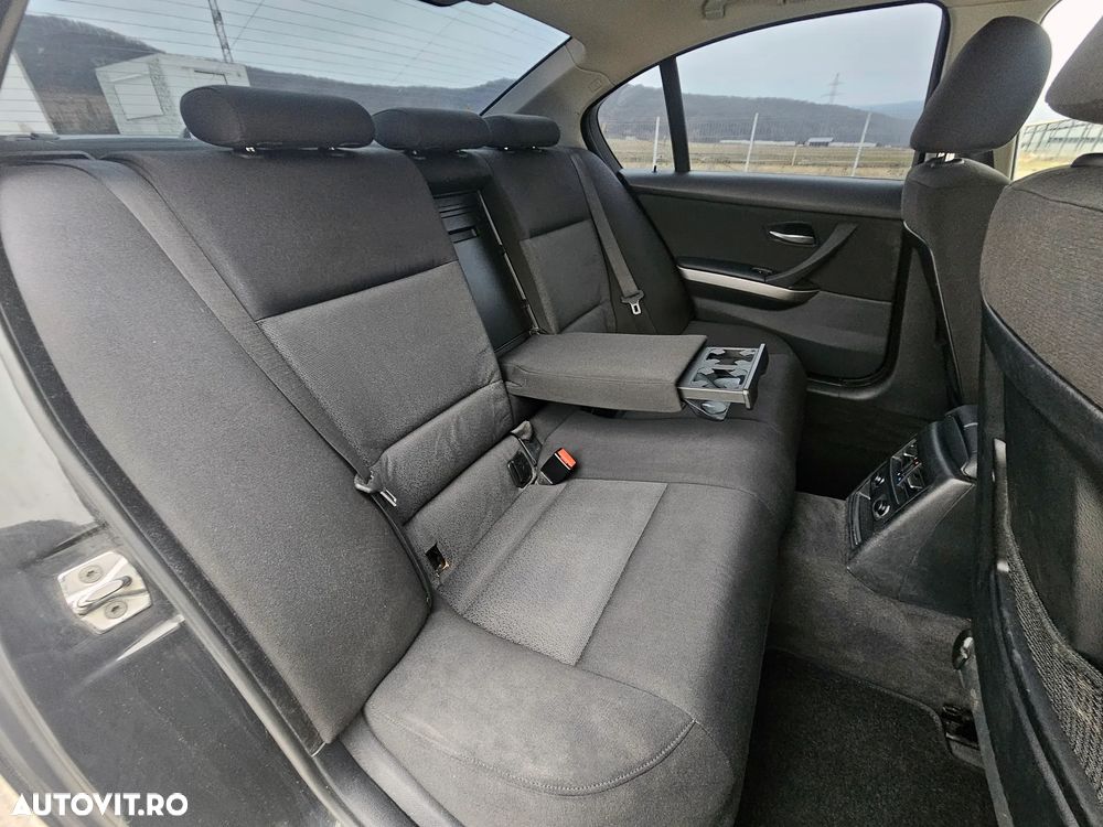 BMW Seria 3 320d DPF Blue Performance Edition Fleet Sport - 13