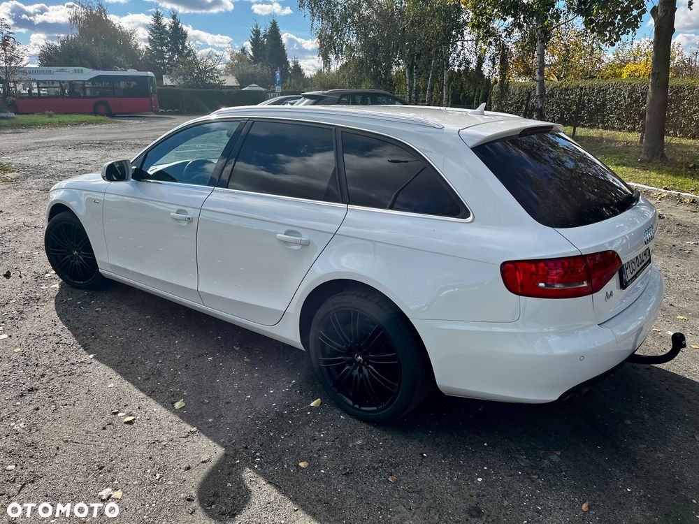 Audi A4 ver-2-0-tdi-dpf-multitronic-s-line-sportpaket - 8