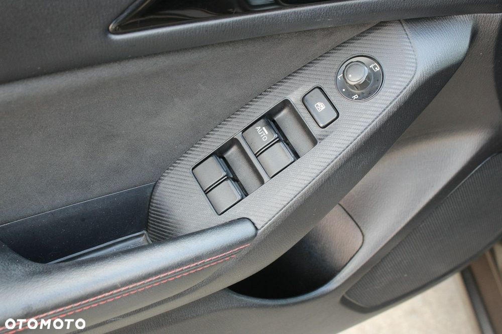 Mazda 3 SKYACTIV-G 120 Exclusive-Line - 26