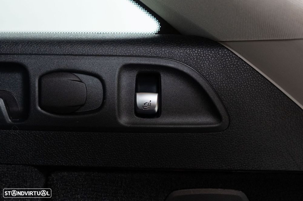 Mercedes-Benz E 300 de Avantgarde - 15