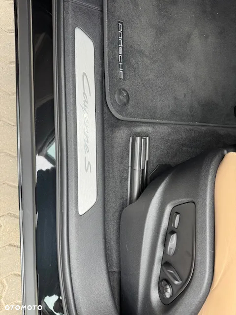 Porsche Cayenne Coupe S E-Hybrid PHEV - 17