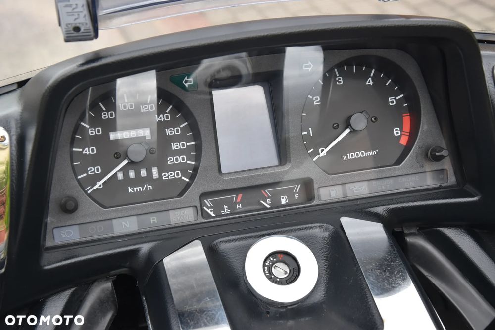 Honda GL - 11