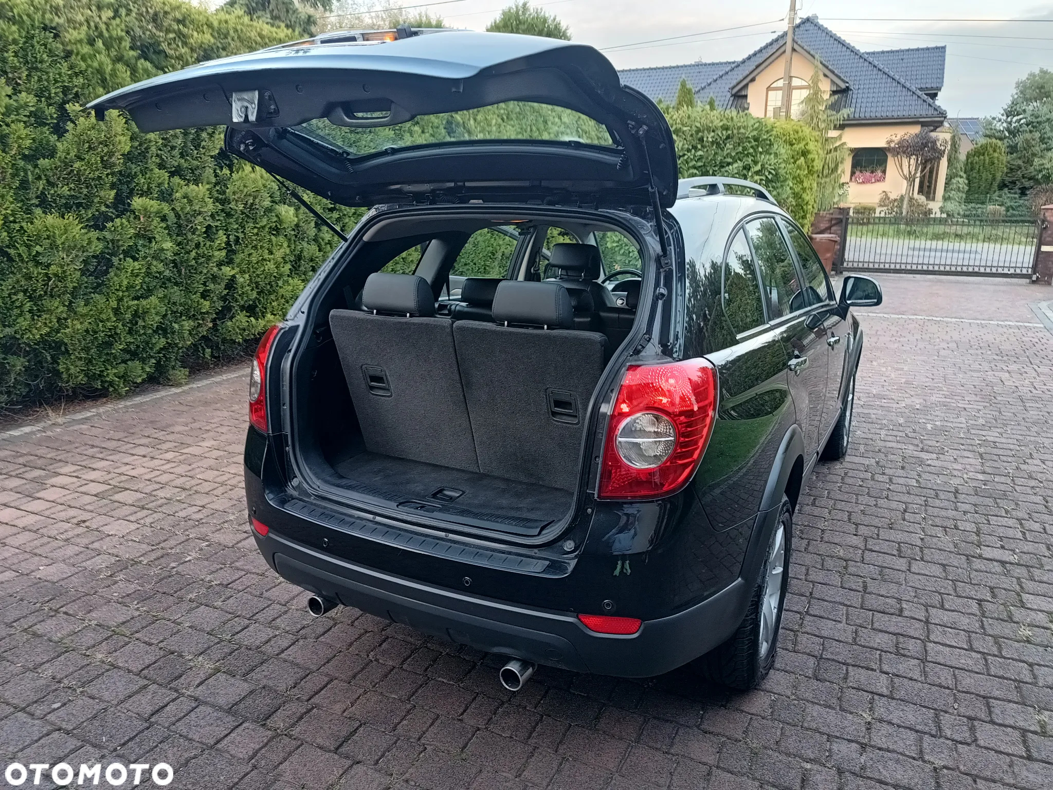 Chevrolet Captiva 2.4 4WD 7 Sitzer LT - 29