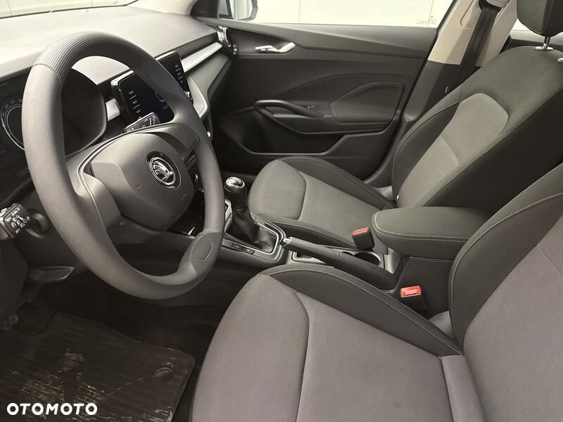 Skoda Fabia 1.0 Ambition - 11