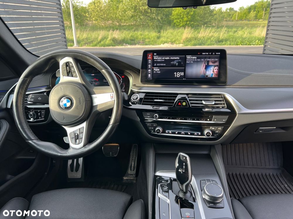 BMW Seria 5 520d MHEV M Sport sport - 13