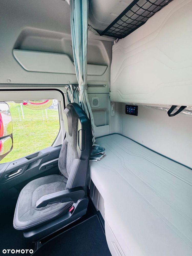 Ford F-MAX LL - 24