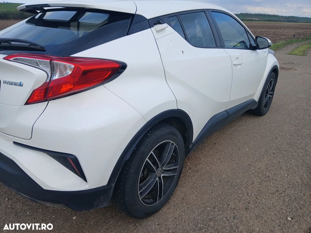 Toyota C-HR 1.8 HSD 4x2 CVT C-ult LED - 3