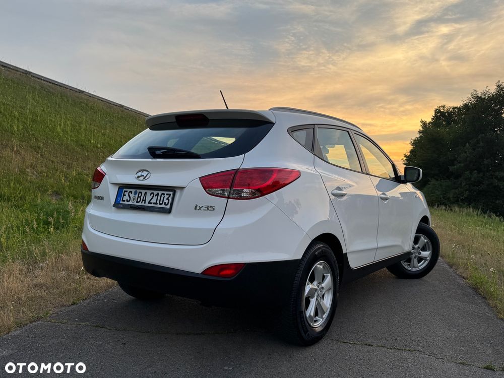 Hyundai ix35 1.6 2WD Fifa World Cup Edition - 24