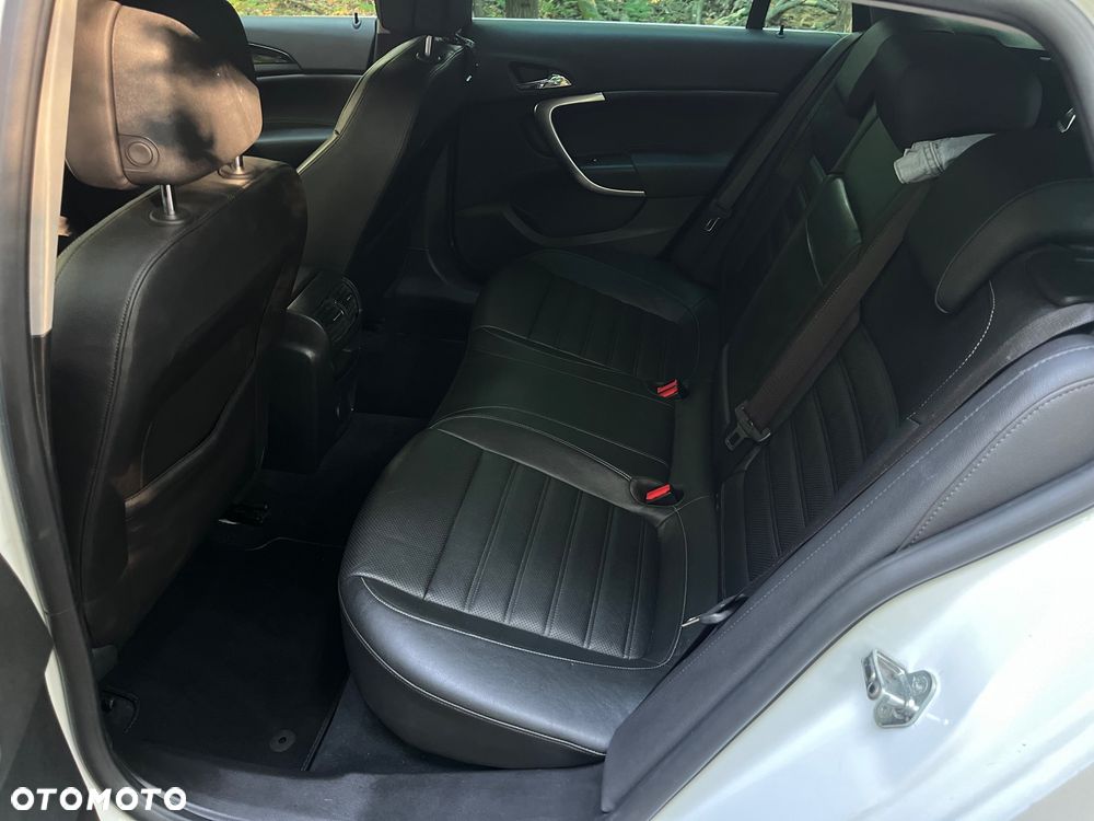 Opel Insignia 2.0 T Cosmo 4x4 - 24
