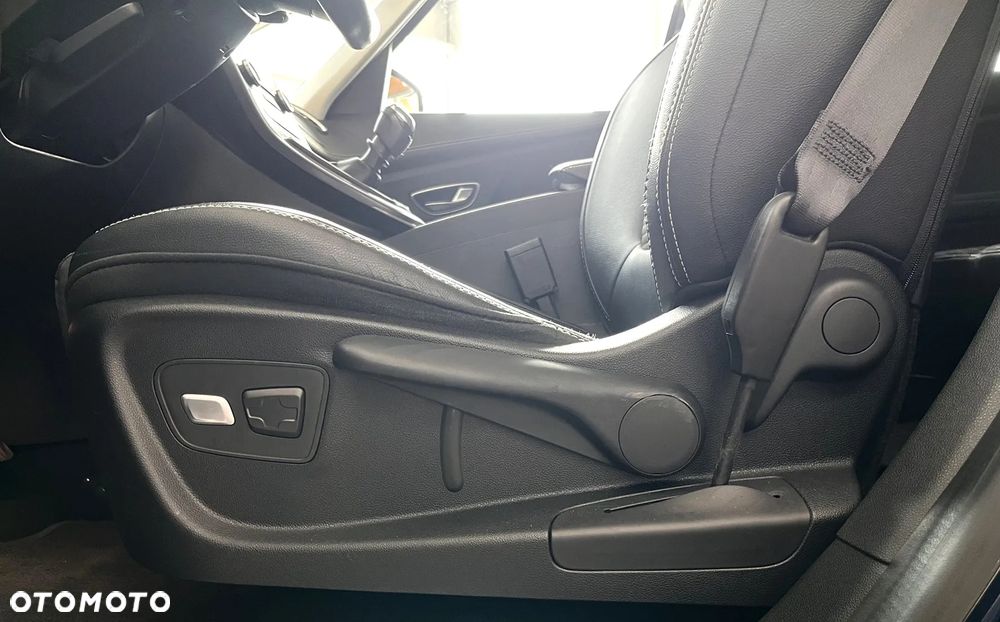 Renault Scenic ENERGY TCe 130 INTENS - 19