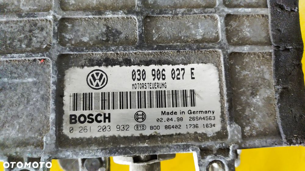 Komputer silnika Volkswagen OE 030906027E - 2