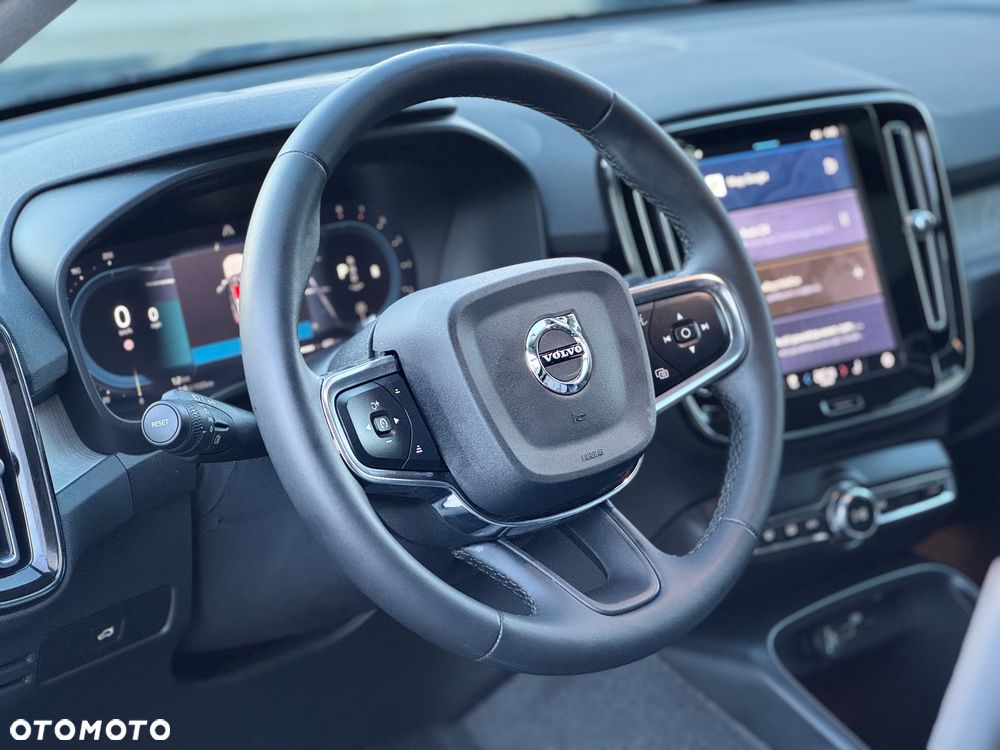 Volvo XC 40 B5 B AWD Ultimate Dark - 24