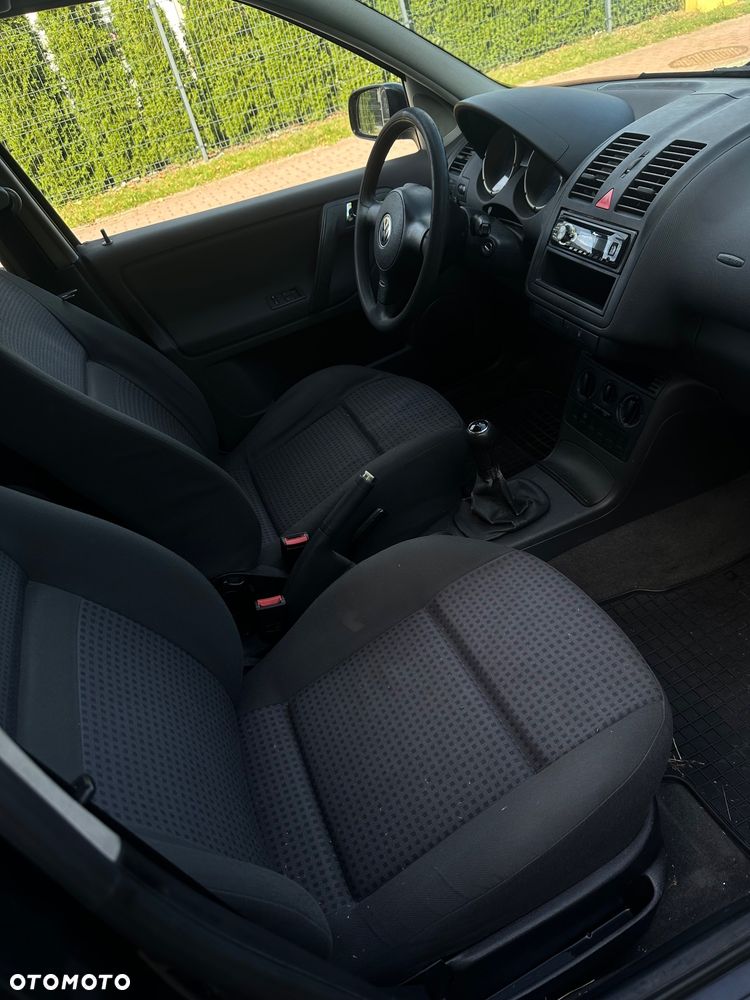 Volkswagen Polo - 14