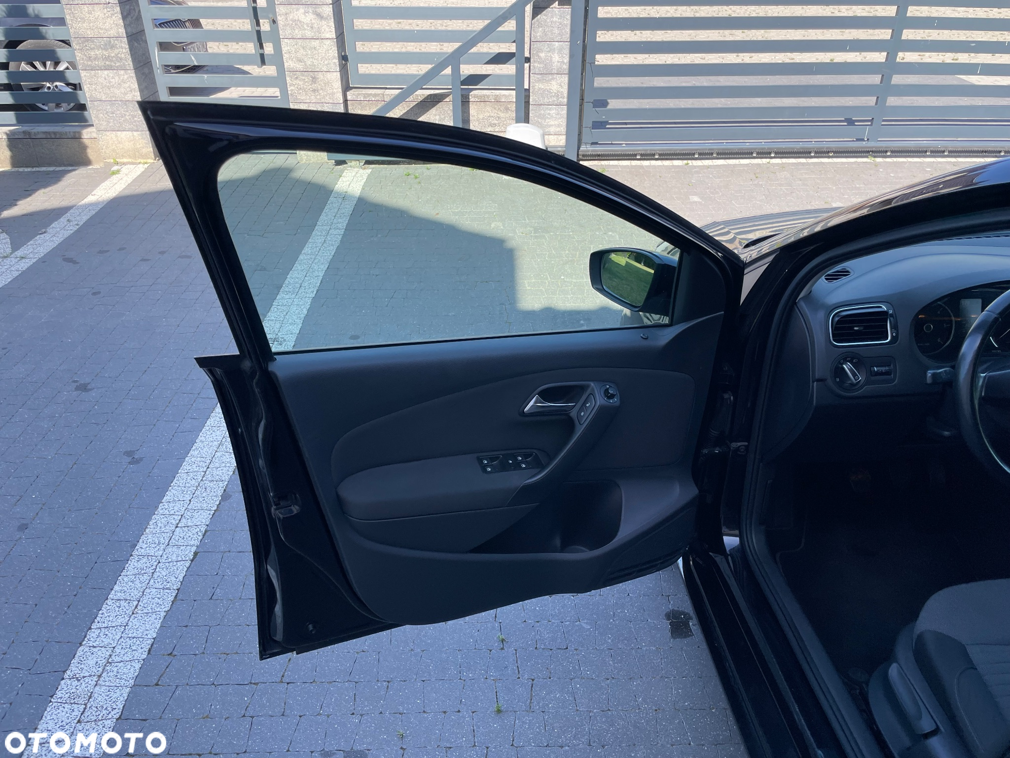Volkswagen Polo 1.6 TDI Comfortline - 11