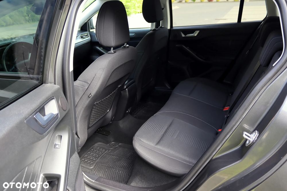 Ford Focus 1.5 EcoBlue STart-Stopp-System ACTIVE - 17