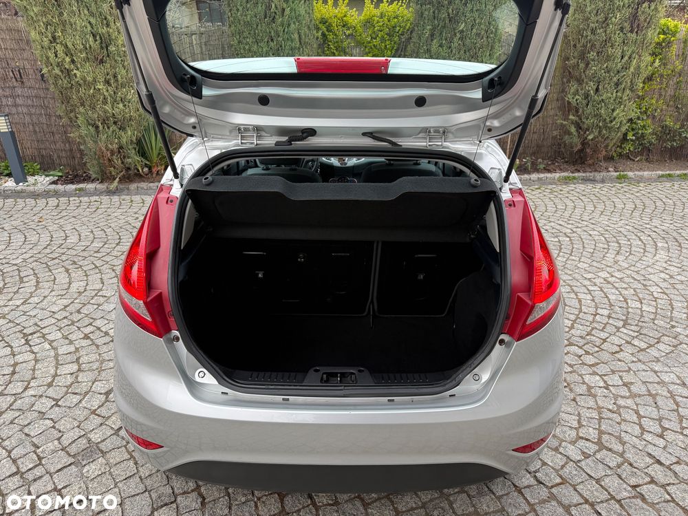 Ford Fiesta 1.25 Viva - 31