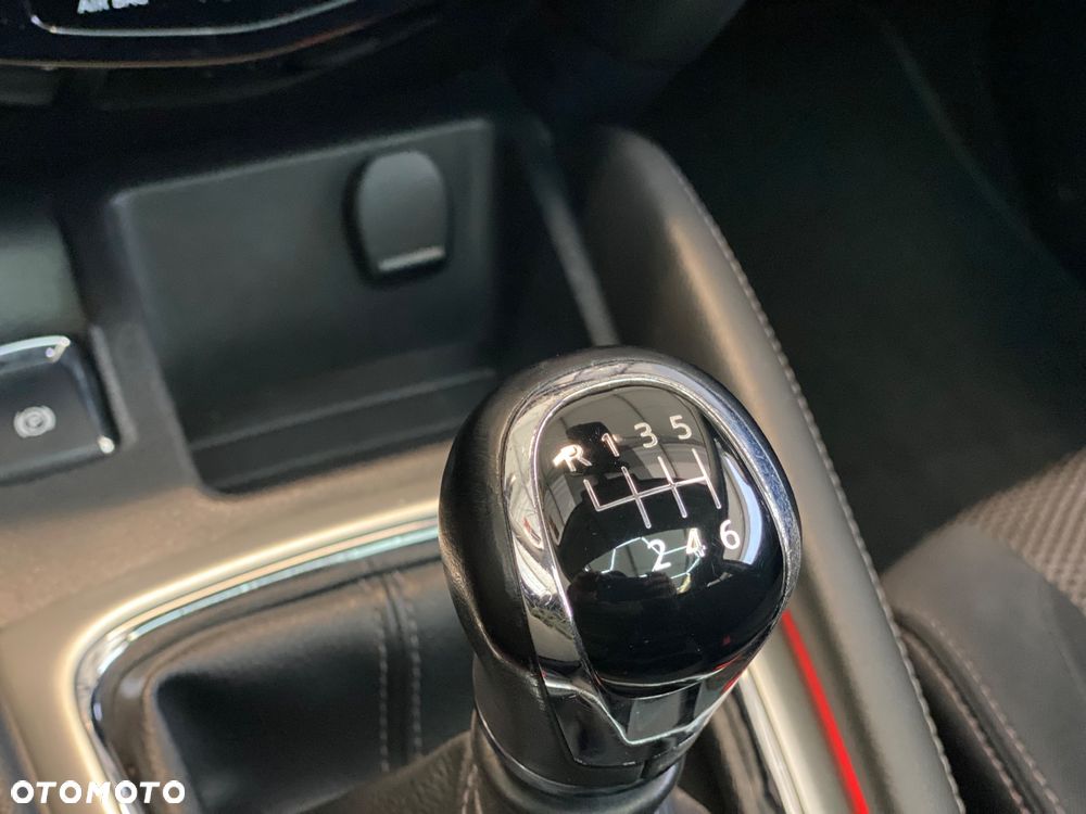 Nissan Qashqai 1.5 dCi Tekna - 31