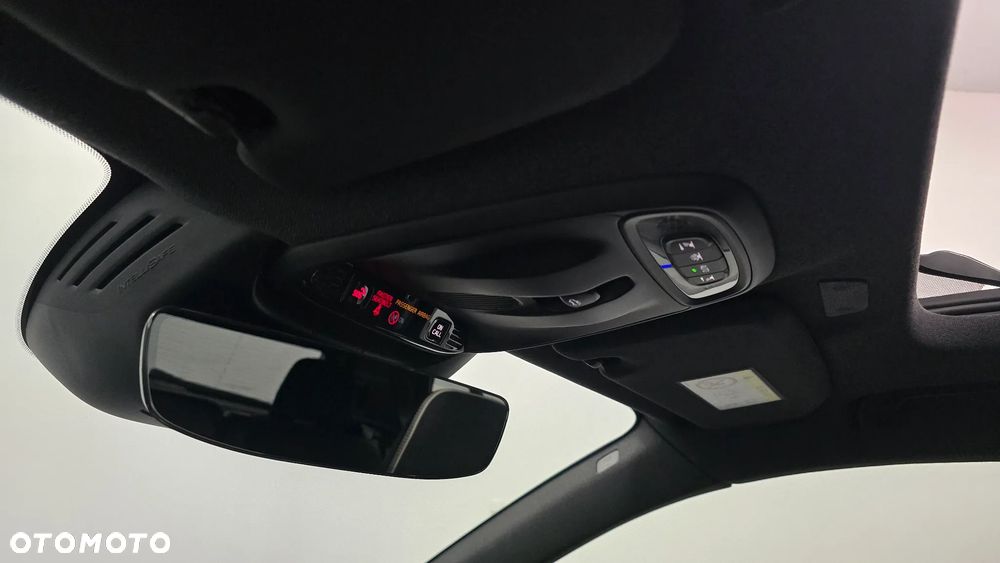 Volvo XC 40 D3 SCR R-Design - 23