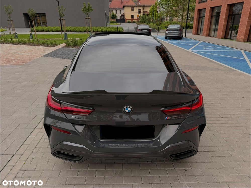 BMW Seria 8 - 16