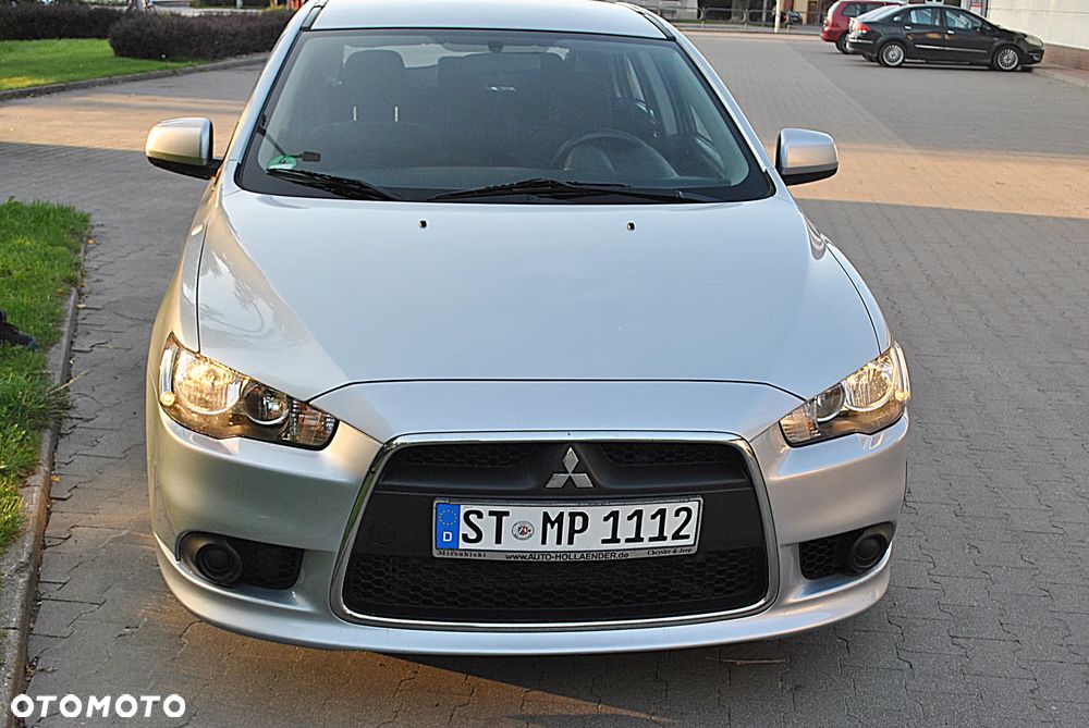 Mitsubishi Lancer 1.8 Invite - 8