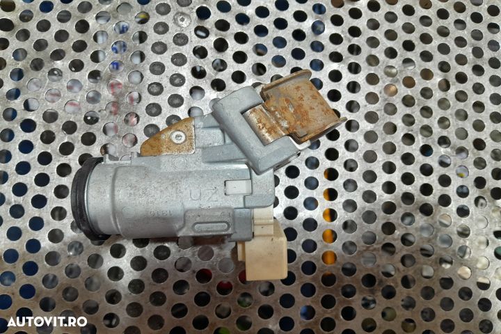 CONTACT FARA CHEIE Toyota Aygo 2 [2014 - 2020] Hatchback 1.0 AMT (69 - 3