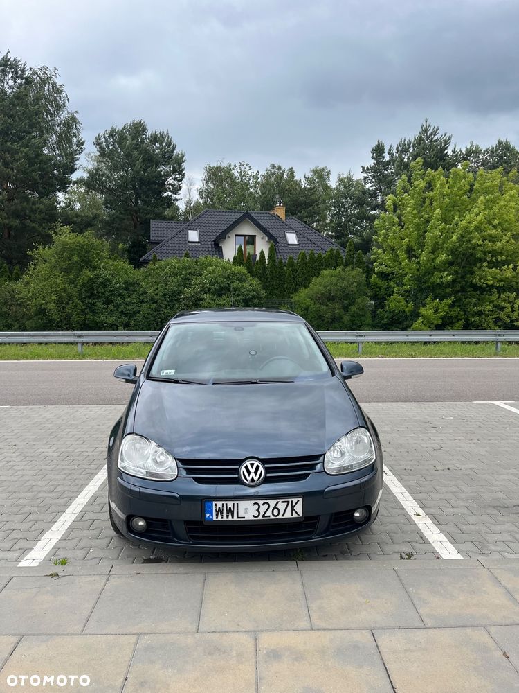 Volkswagen Golf V 2.0 TDI Comfortline - 1