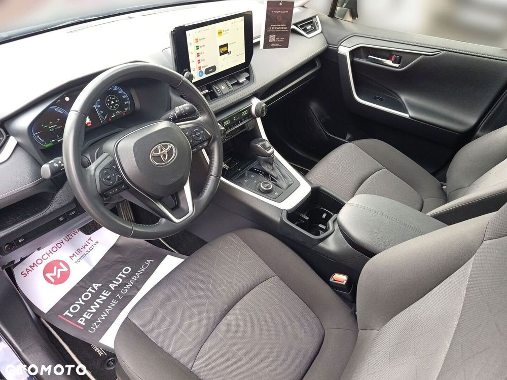 Toyota RAV4 - 24