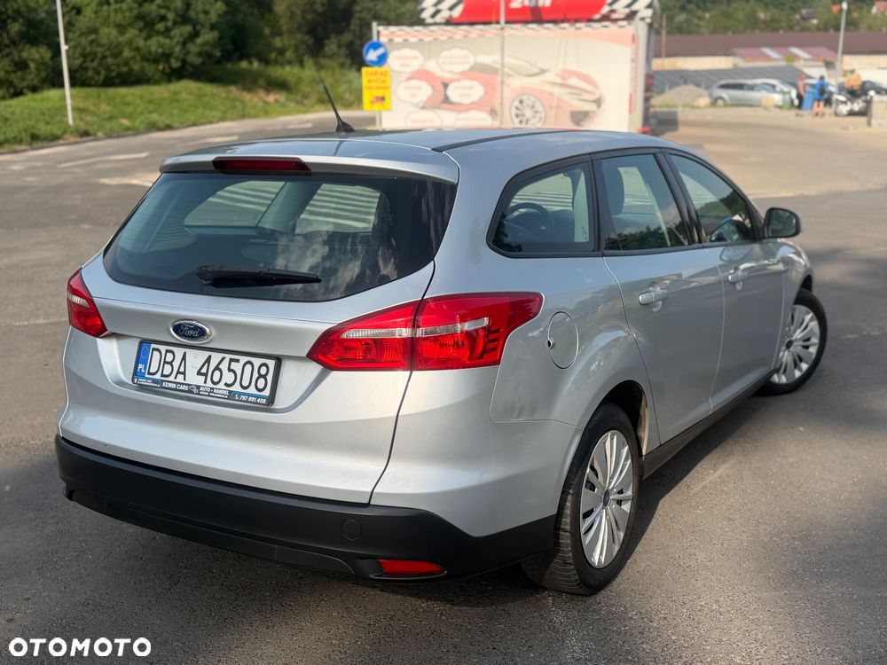 Ford Focus 1.0 EcoBoost 99g Trend - 16