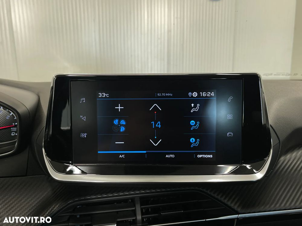 Peugeot 2008 1.2 PureTech BVM6 STT Active Pack - 21