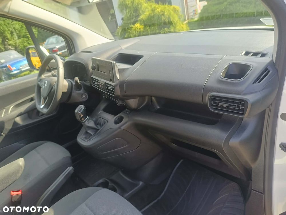 Opel COMBO - 13