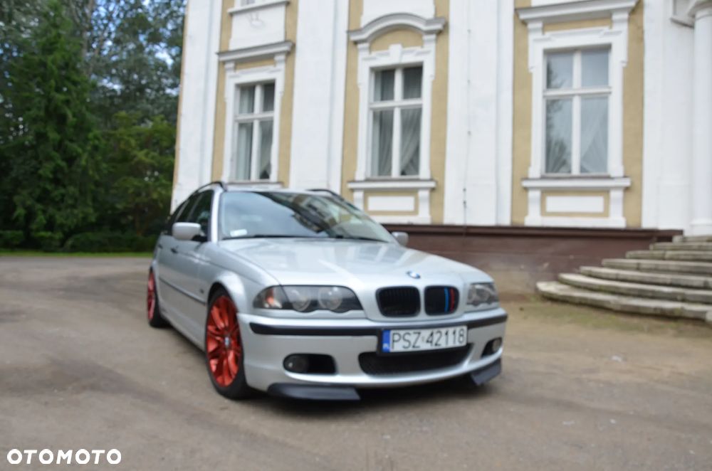 BMW Seria 3 318i - 4