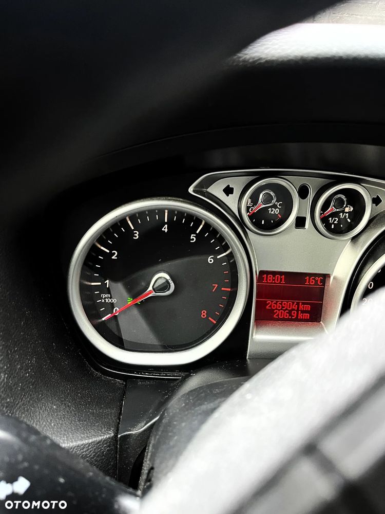 Ford Focus 1.8 Titanium - 40