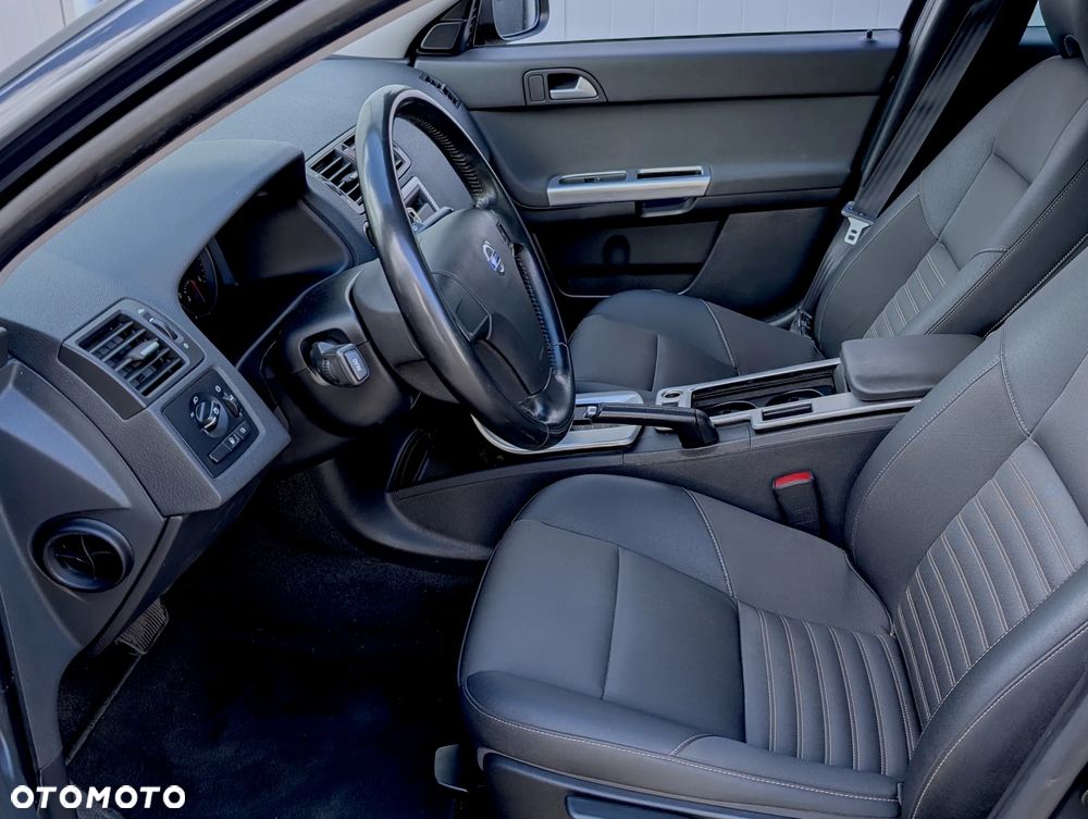 Volvo V50 - 2