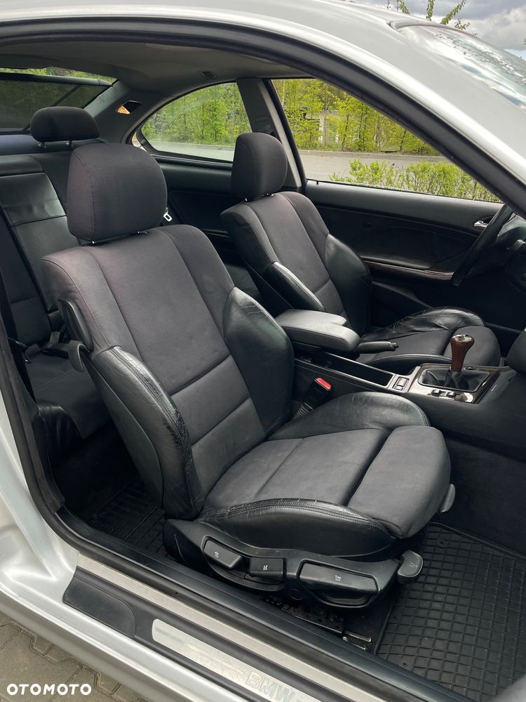 BMW Seria 3 320Ci - 25