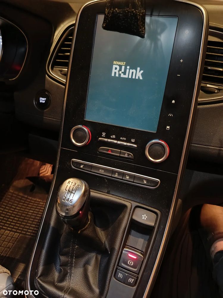 Renault Scenic ENERGY TCe 130 BOSE EDITION - 8